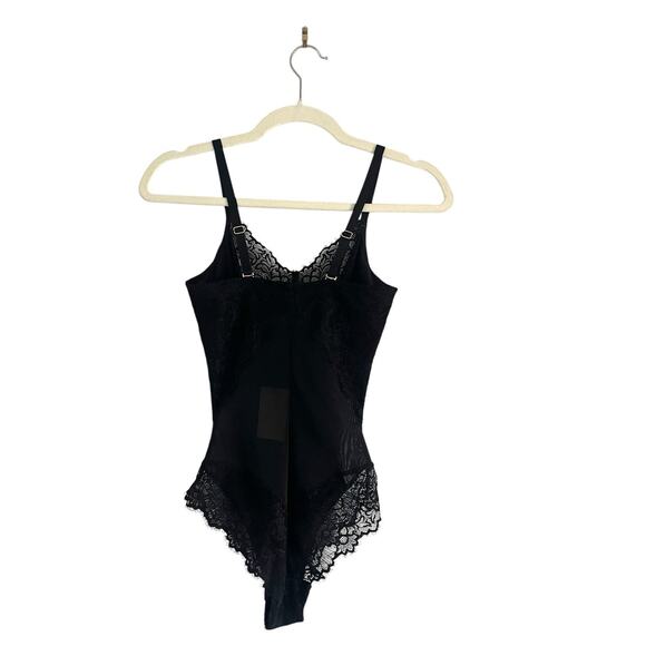 Pinsy Smoothing Lace Shape wear Bodysuit Black Sz small Sexy hourglass enhancing - Picture 4 of 11